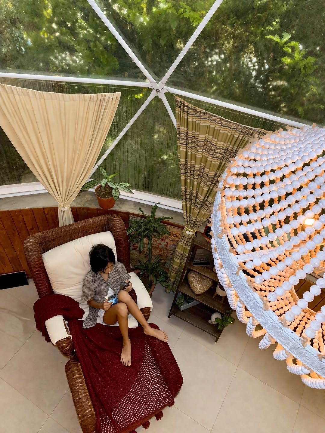 Dome 5 Bohemian interior with natural textures